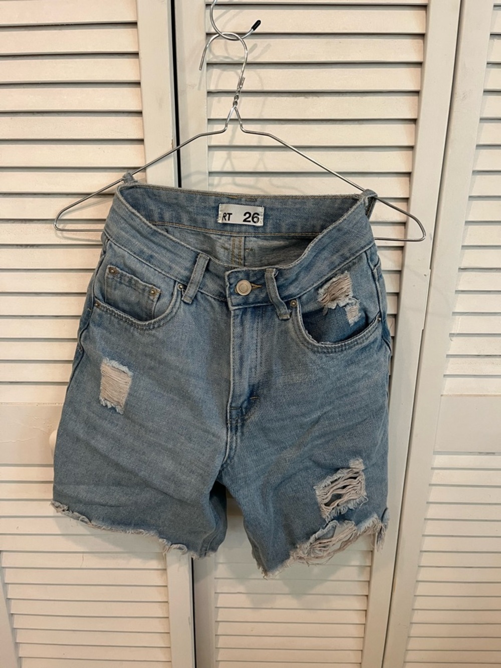 Classic Distressed High-Waist Denim Shorts - Light Blue